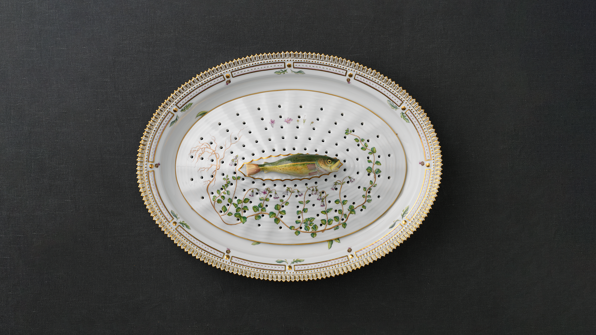 Flora Danica Fish Strainer with Dish by Royal Copenhagen