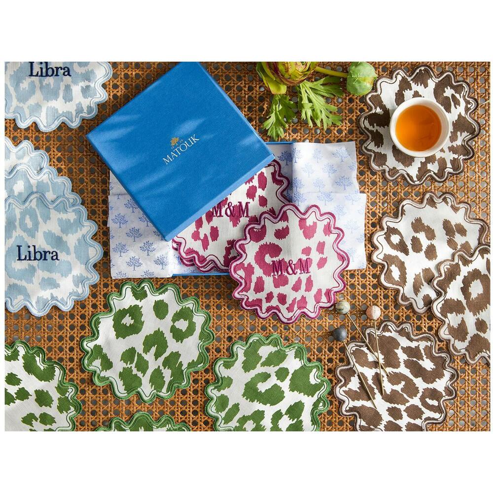 Iconic Leopard Tablecloth Crimson 4