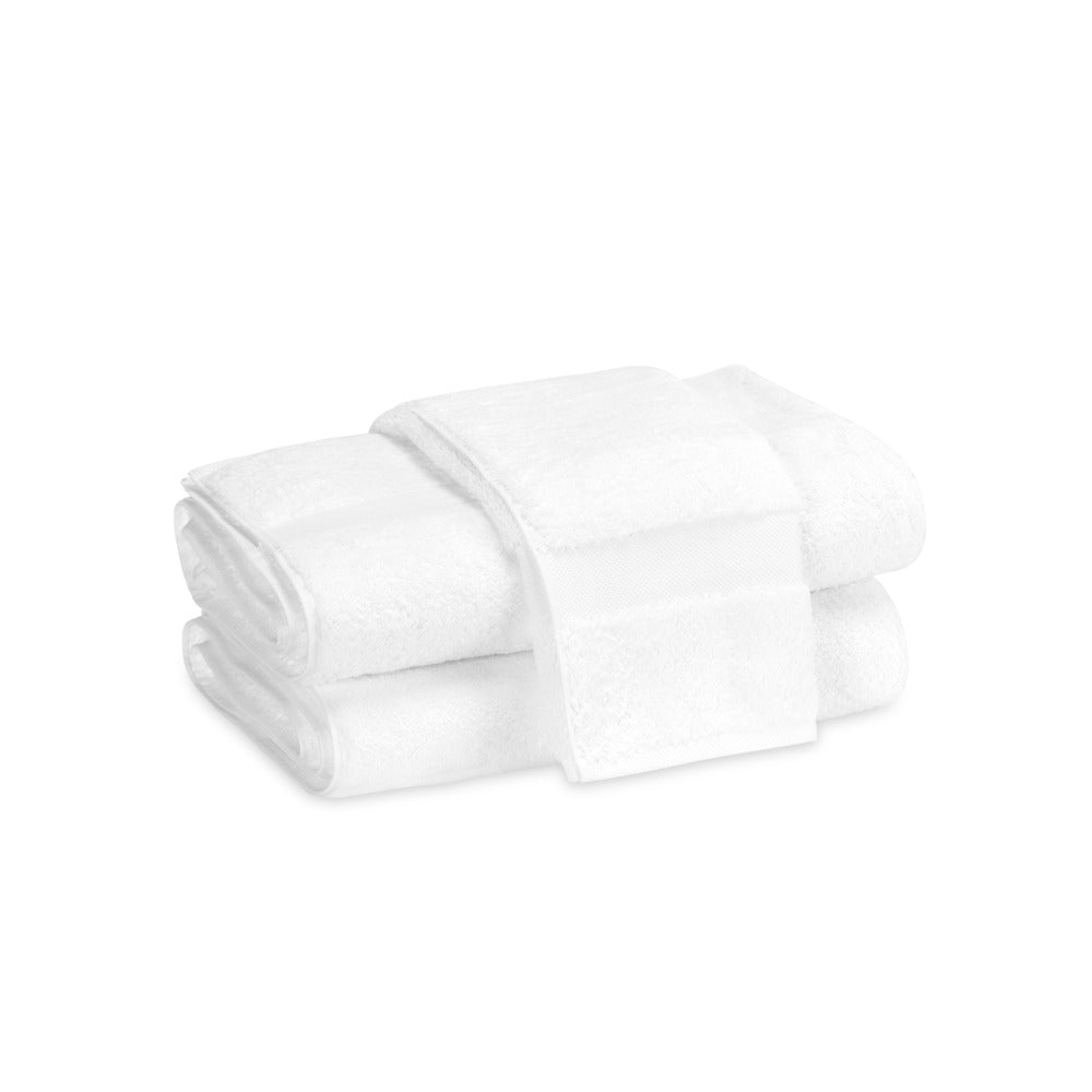 Lotus Fingertip Towel White 