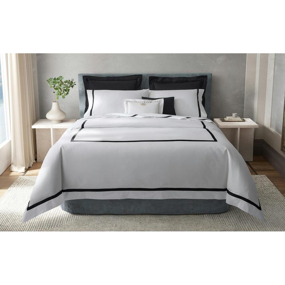 Lowell Duvet Cover Pool 1