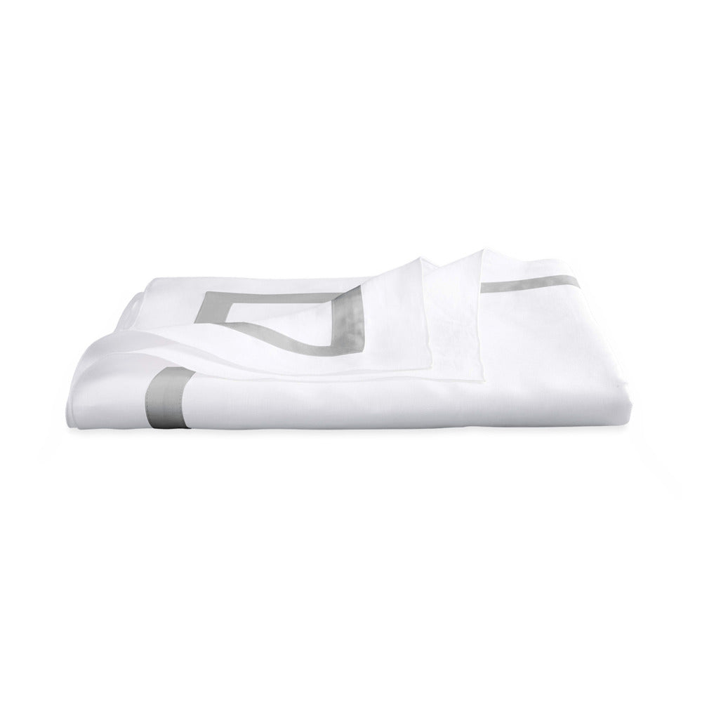 Lowell Tablecloth Silver 