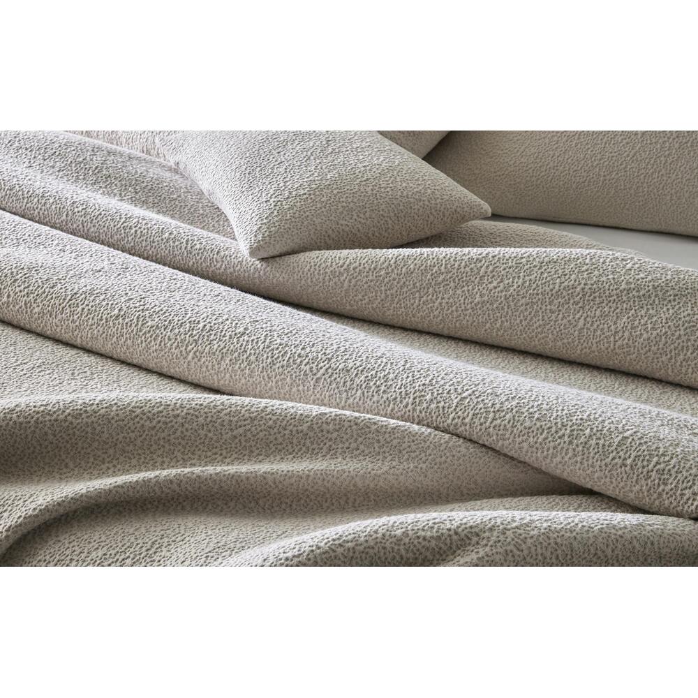 Malibu Coverlet Pebble 4