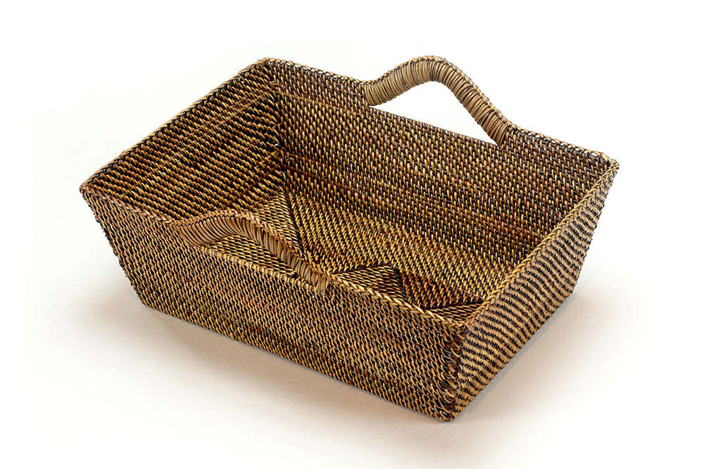 Medium Rectangular Bread Basket with Handles by Calaisio 