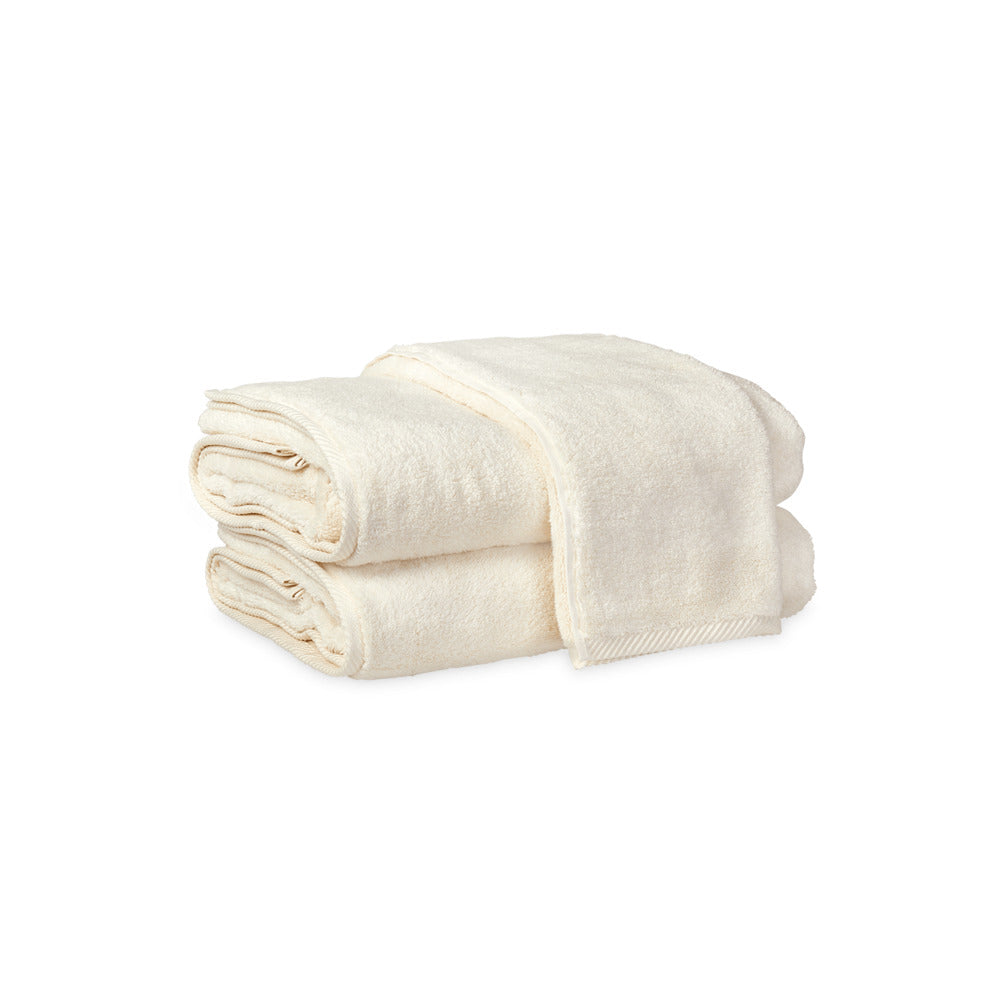 Milagro Fingertip Towel Ivory 