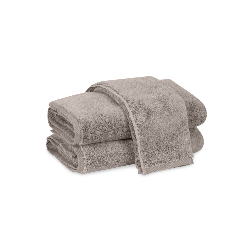Milagro Hand Towels Platinum 