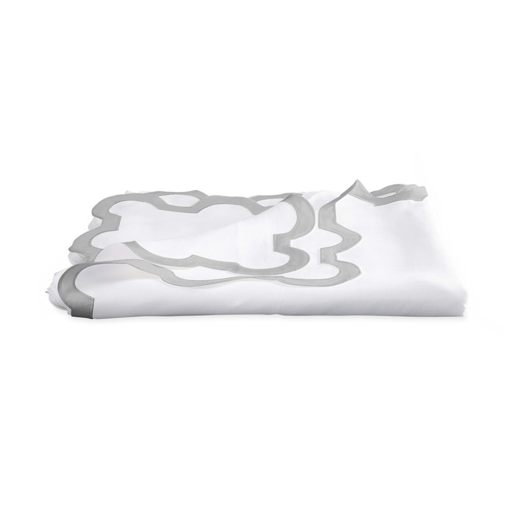 Mirasol Tablecloth Silver 