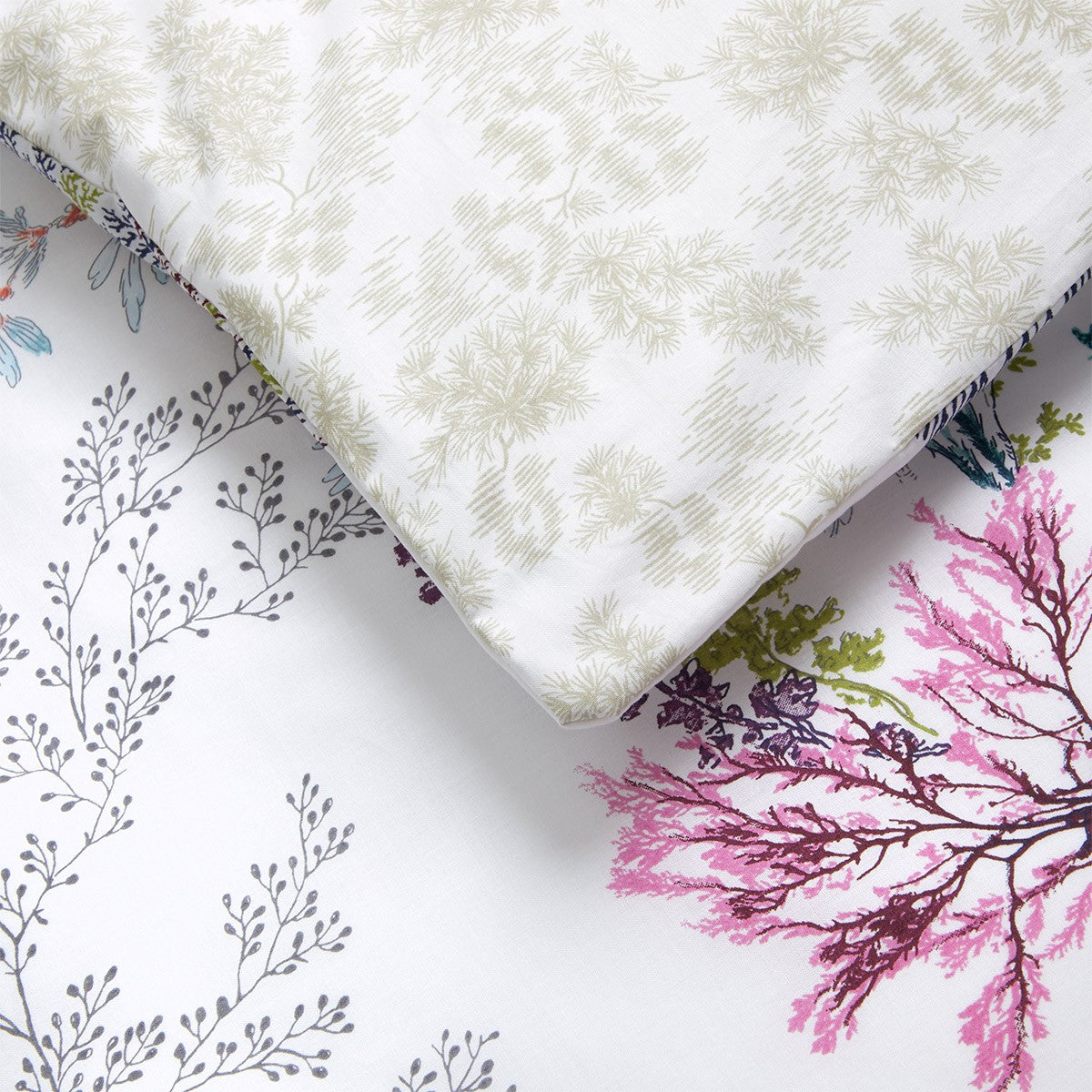 Naiades Bed Collections by Yves Delorme 1