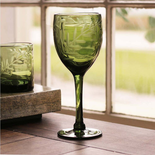 Fern Wine Glass Set of 4 by Beatriz Ball Additional Image 3