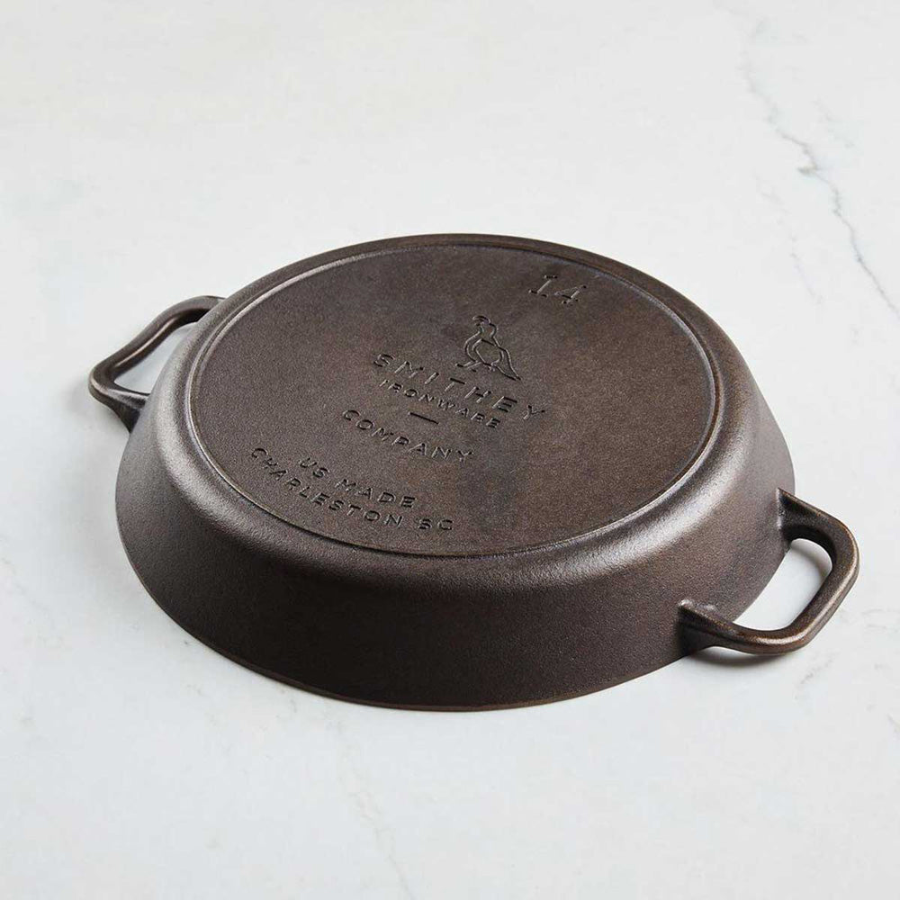 No. 14 Cast Iron Dual Handle Skillet by Smithey Additional Image 4