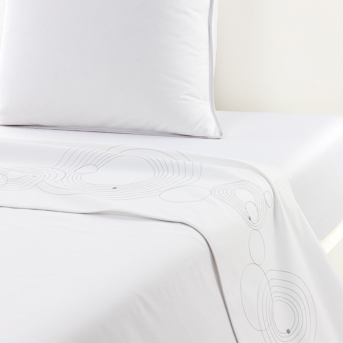 Ondes Bed Collections by Yves Delorme