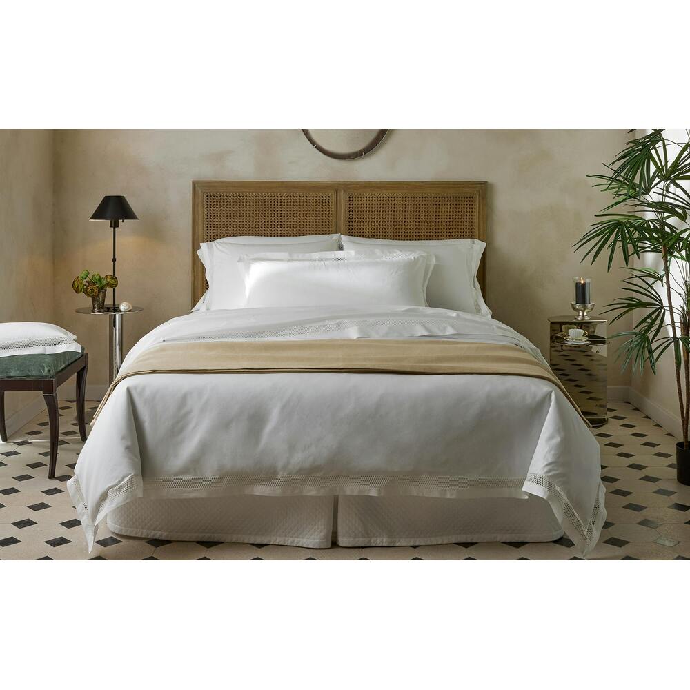 Petra Bed Skirt Ivory Queen 18" 