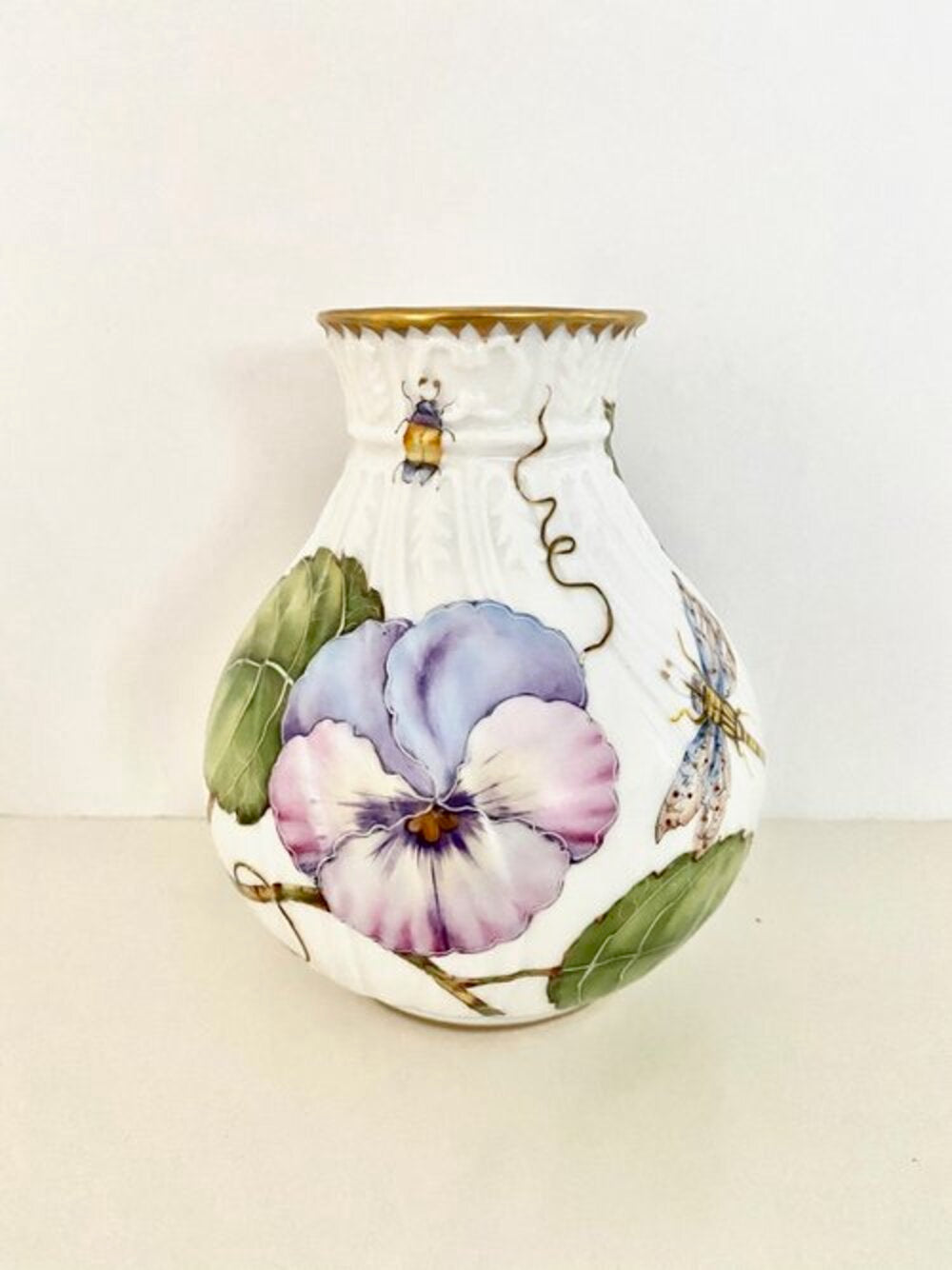 PFB12 - Pansy Bud Vase by Anna Weatherley