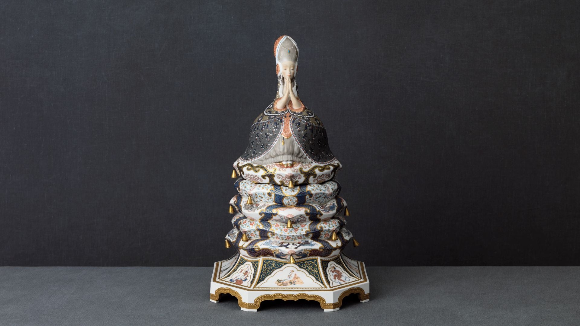 Flora Danica The Princess and the Pea by Royal Copenhagen