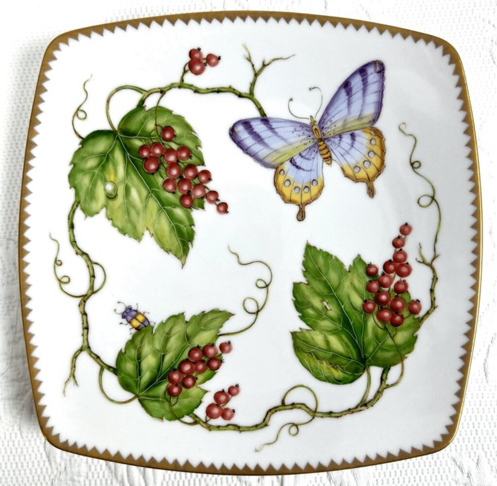 RC1 - Red Berry Luncheon/Salad/Dessert Plate by Anna Weatherley