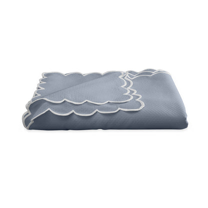 Savannah Gardens Tablecloth Hazy Blue 