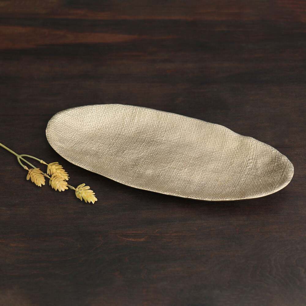 Sierra Modern Chelsea Medium Oval Platter - Gold by Beatriz Ball 1