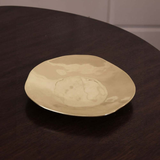 Sierra Modern Medium Lissa Plate - Shiny Gold by Beatriz Ball 