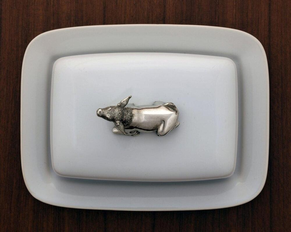 Stoneware Butter Dish with Pewter Mabel the Cow by Vagabond House 2