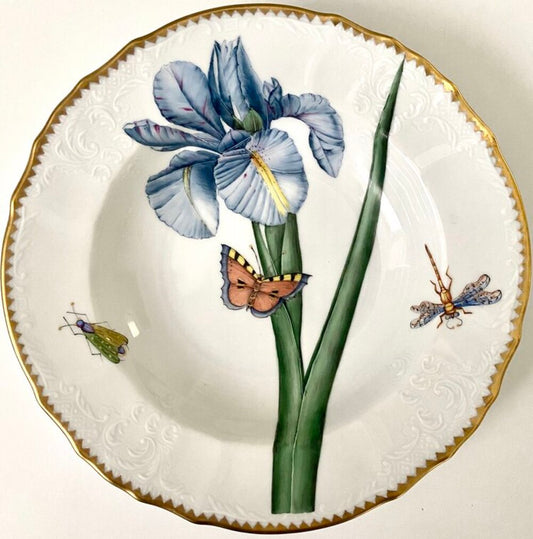 TX19 - Botanical Art Soup/Pasta Plate by Anna Weatherley