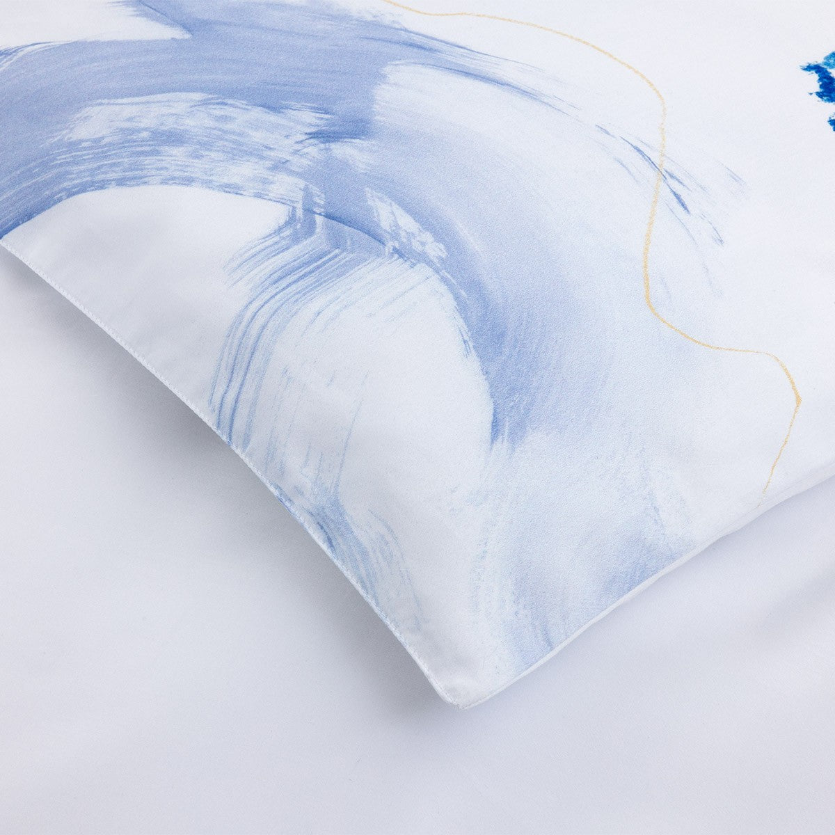 Ulysse Bed Collections by Yves Delorme 1