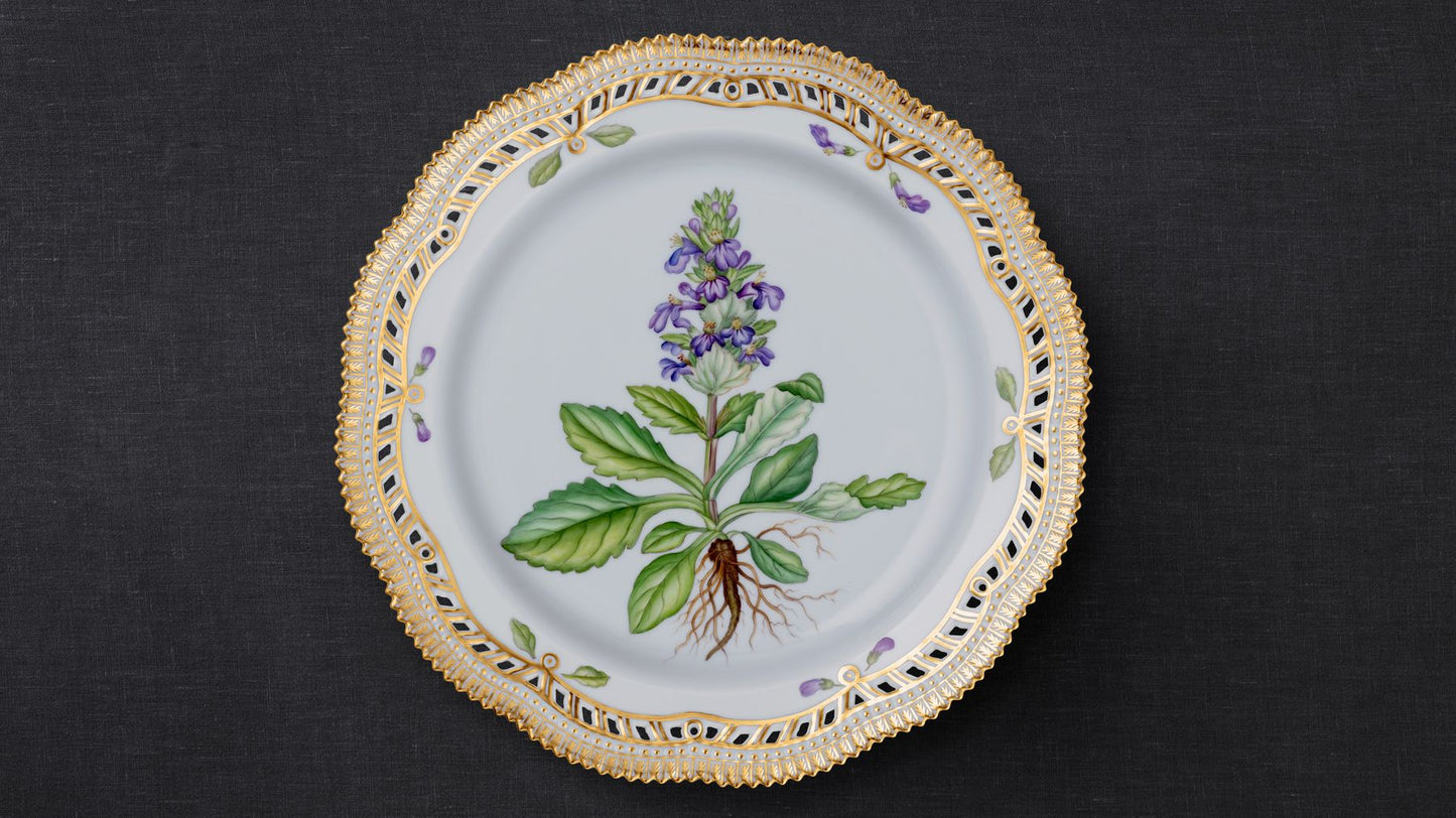 Flora Danica Plate with Lace Border, 27 cm by Royal Copenhagen