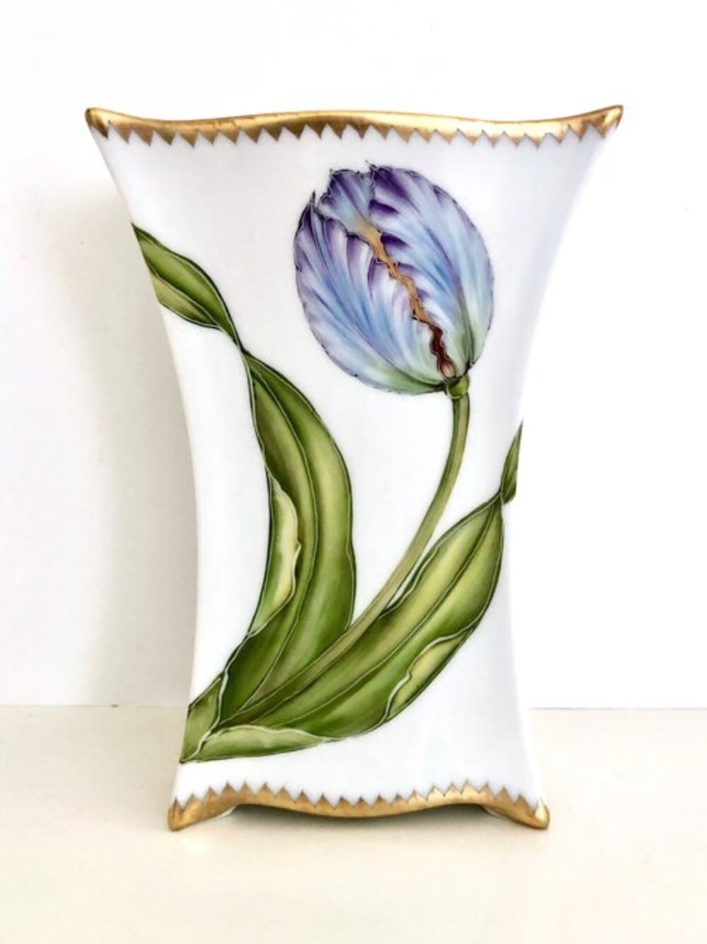 VA26 - Vase by Anna Weatherley