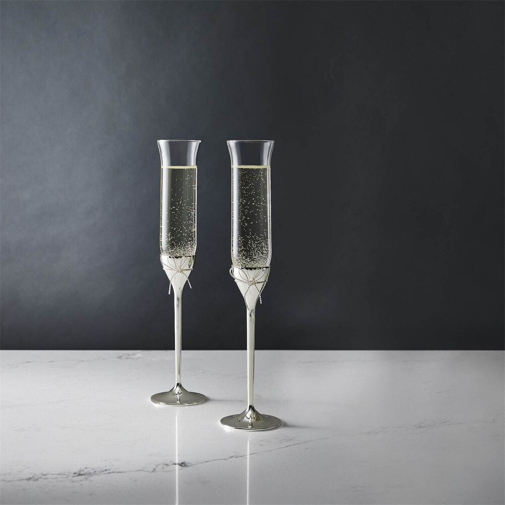 Vera Wang Love Knots Toasting Flutes, Set Of 2 by Wedgwood Additional Image - 6