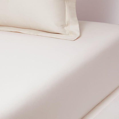 Walton Bed Collection by Yves Delorme 6