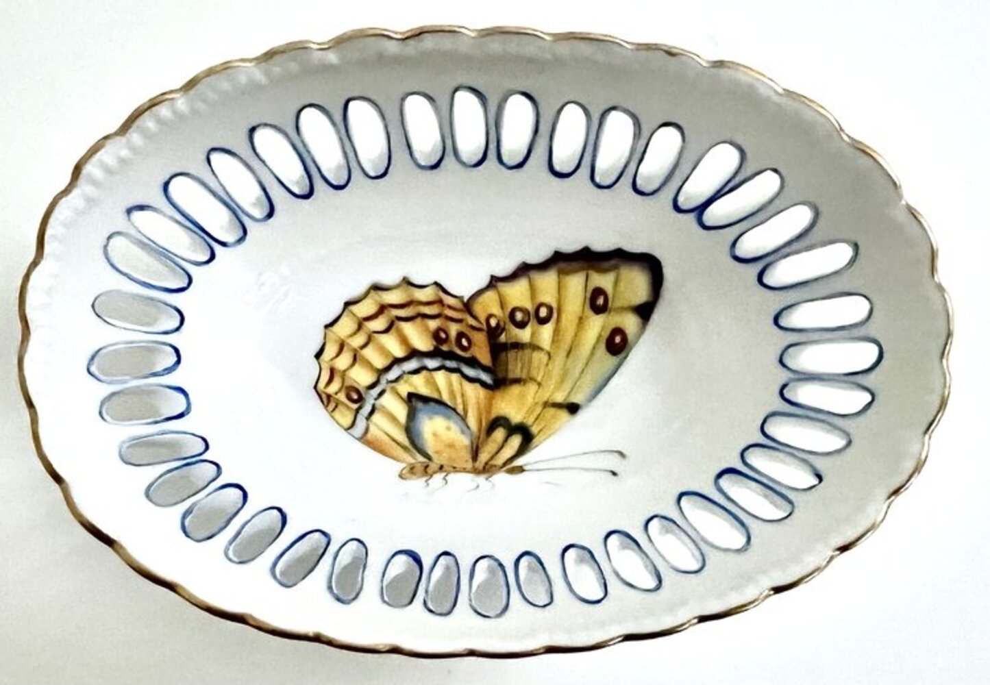 YYB6 - Oval Pierced Dish by Anna Weatherley