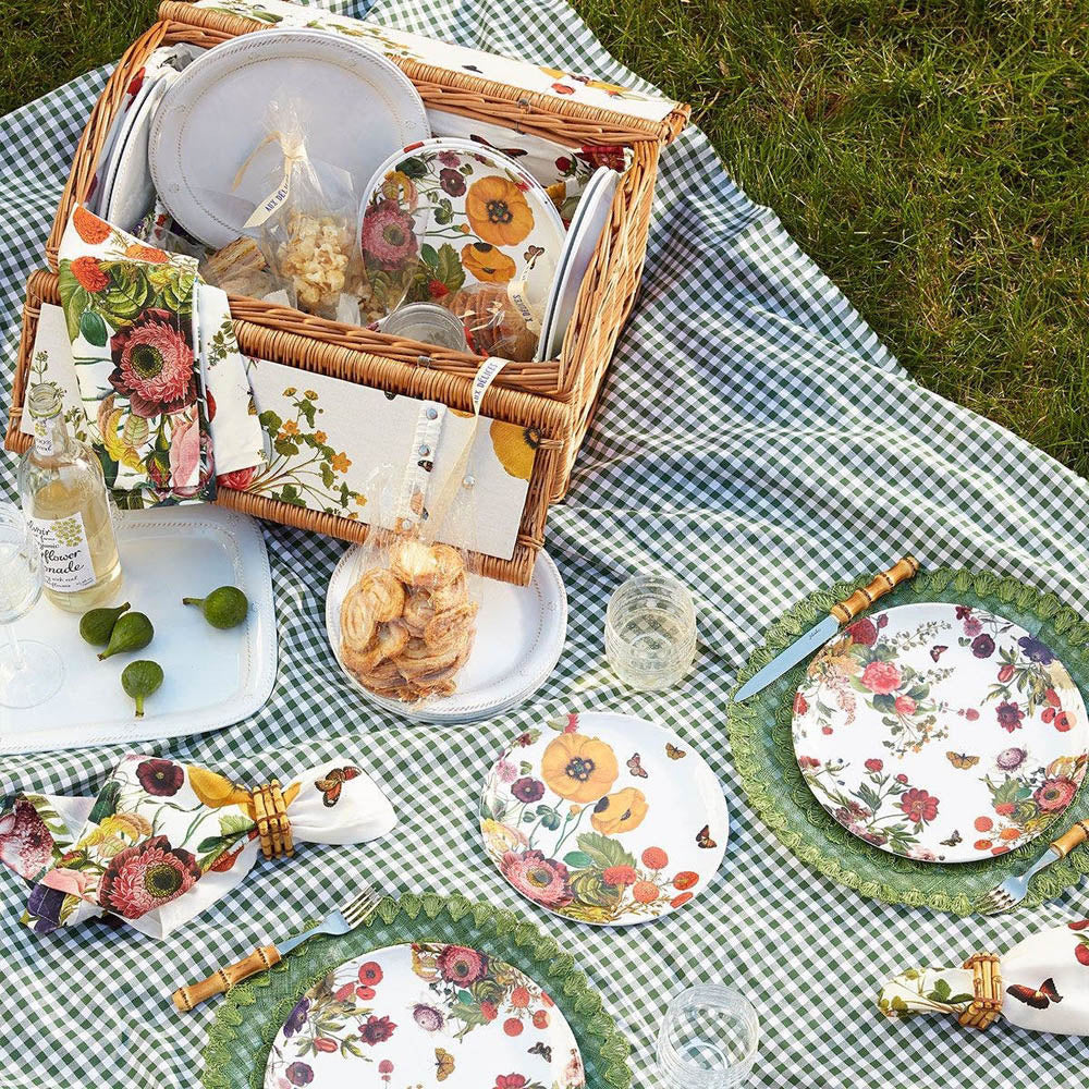 Al Fresco Berry & Thread White Dinner Plate by Juliska Additional Image-4