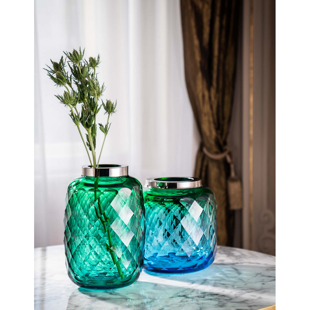 Chia Te Vase, 22.5 cm - Aquamarine with Green Crystal by Moser Additional image - 1