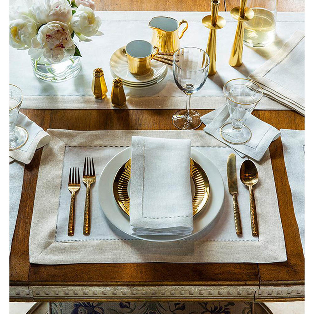 Filetto Napkins and Placemats by SFERRA Additional Image - 1