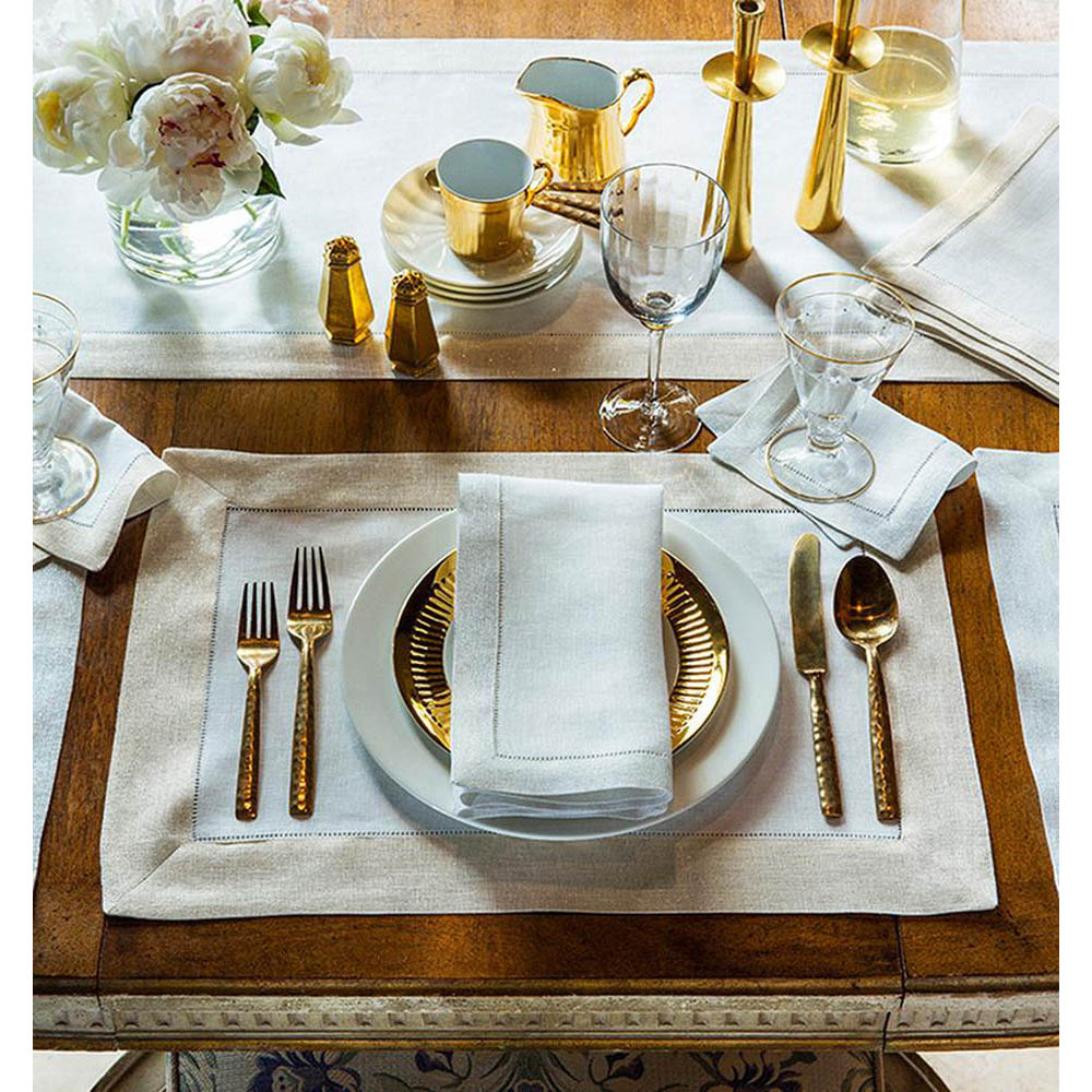 Filetto Napkins and Placemats by SFERRA Additional Image - 4