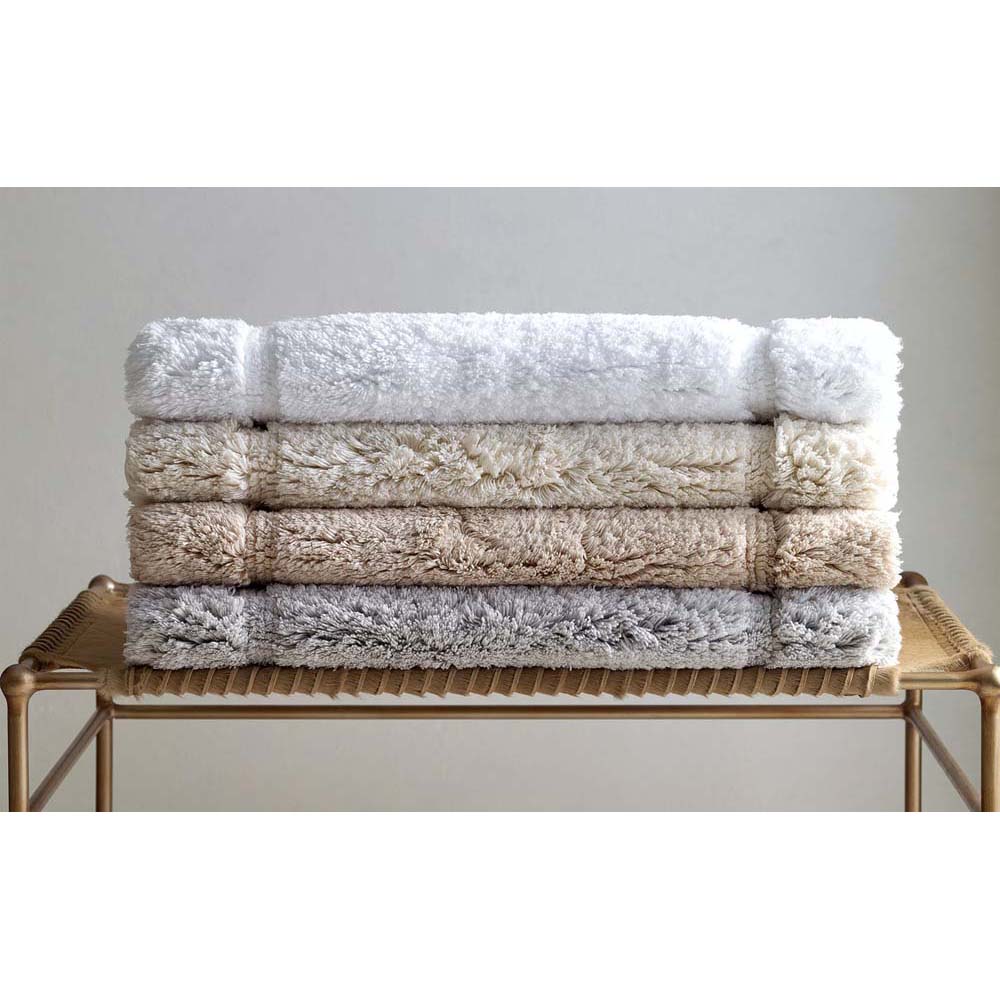 Milagro Luxury Bath Rug By Matouk Additional Image 1