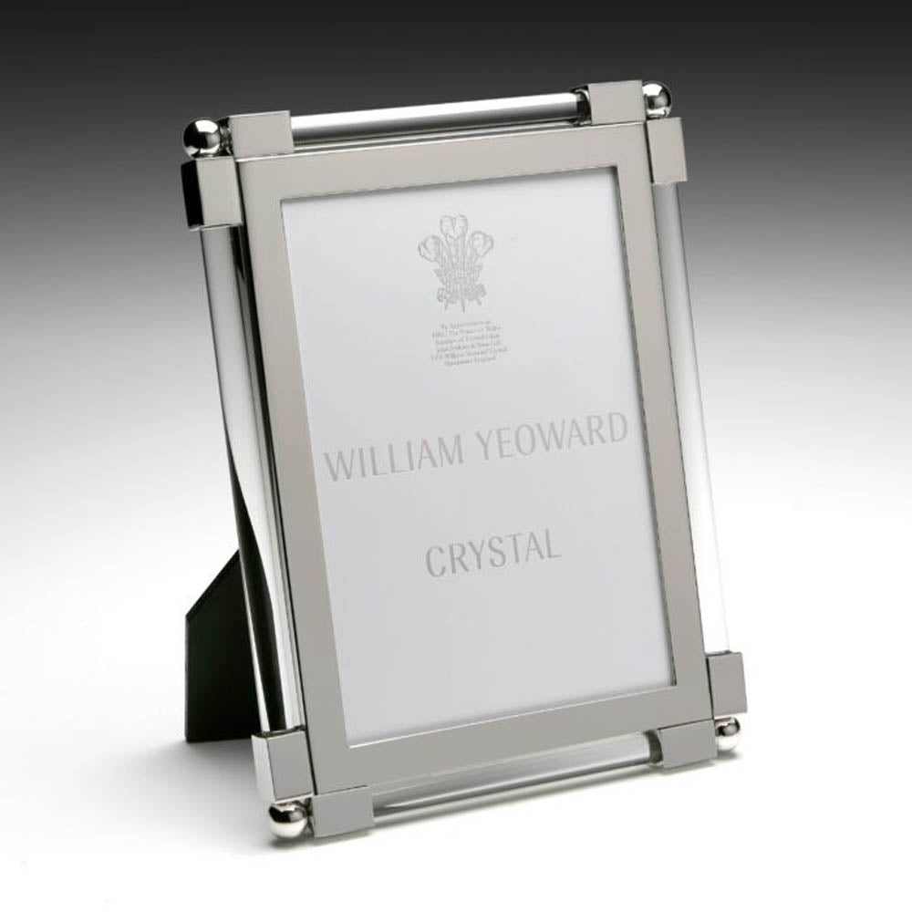 New Classic Clear 5" x 7" Photo Frame by William Yeoward Additional Image - 2