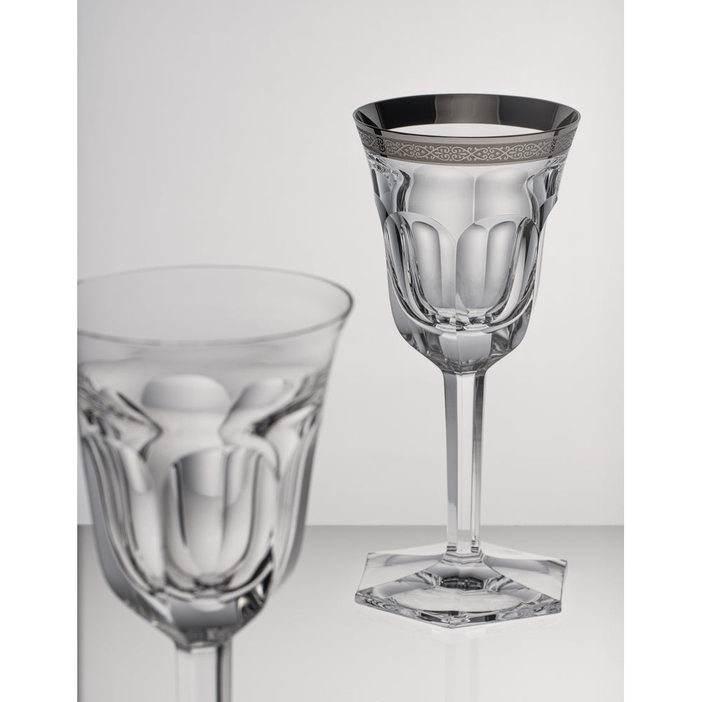 Pope Wine Glass, 280 ml by Moser Additional Image - 1