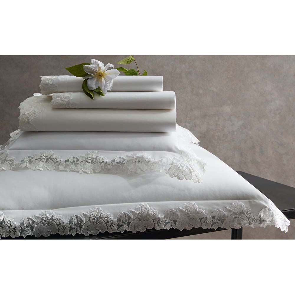 Virginia Bed Linens By Matouk Additional Image 1